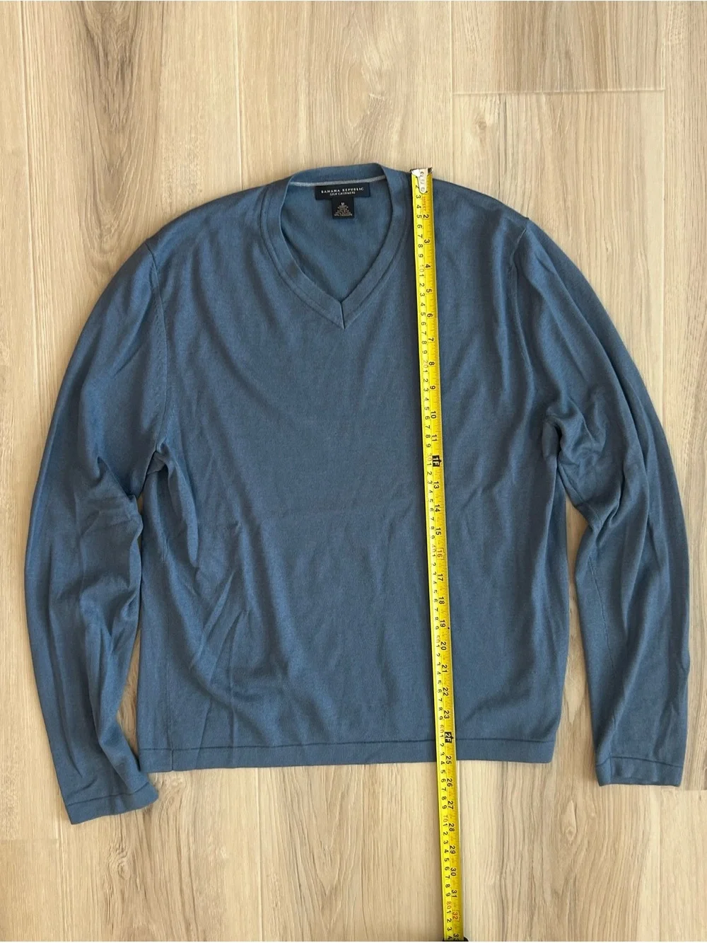 Banana Republic Men's V-Neck Sweater Silk Cashmere Blue